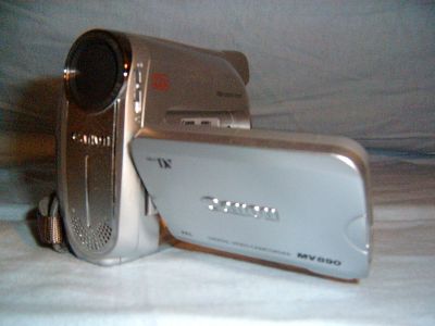 Canon MV 890